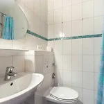 דירה 5 Id 072 *